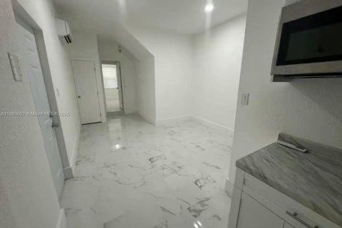 House in Homestead, Florida 4 bedrooms, 199.37 sq.m. № 1953448 - photo 25