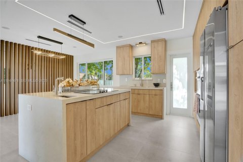 Villa ou maison à vendre à Hollywood, Floride: 4 chambres, 230.12 m2 № 2004789 - photo 15