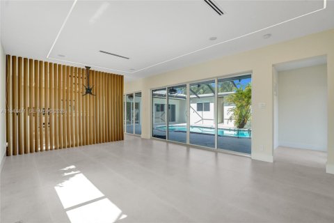 Villa ou maison à vendre à Hollywood, Floride: 4 chambres, 230.12 m2 № 2004789 - photo 8