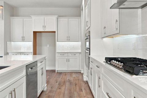 Купить виллу или дом в Бруксвилл, Флорида 9 комнат, 266.26м2, № 2427006 - фото 16