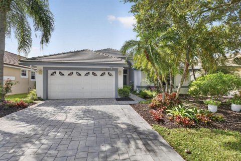 House in Coral Springs, Florida 3 bedrooms, 202.16 sq.m. № 2275132