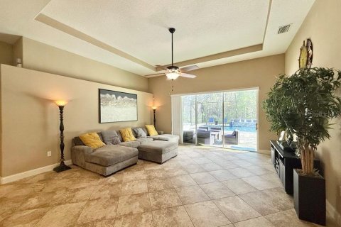 House in Land O' Lakes, Florida 5 bedrooms, 277.68 sq.m. № 1629968 - photo 24