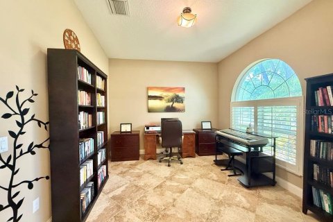 House in Land O' Lakes, Florida 5 bedrooms, 277.68 sq.m. № 1629968 - photo 11