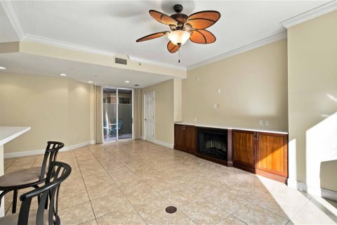 Condo in Lakewood Ranch, Florida, 2 bedrooms  № 2396834 - photo 12
