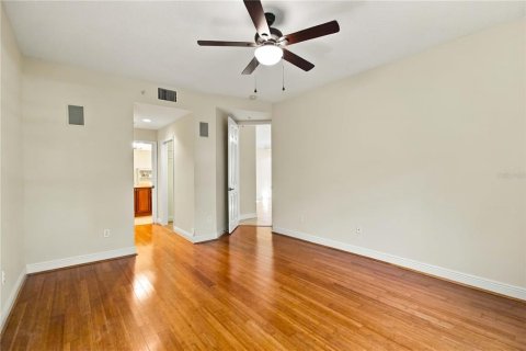 Condo in Lakewood Ranch, Florida, 2 bedrooms  № 2396834 - photo 20