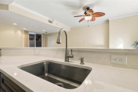 Condo in Lakewood Ranch, Florida, 2 bedrooms  № 2396834 - photo 19