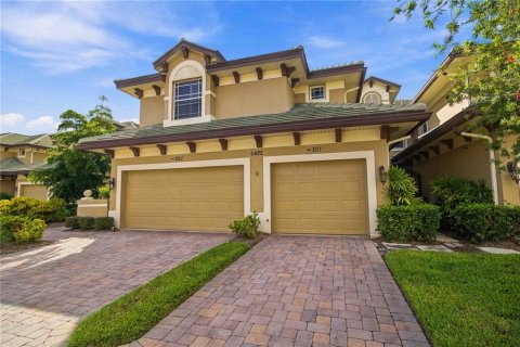 Condo in Lakewood Ranch, Florida, 2 bedrooms  № 2396834 - photo 2