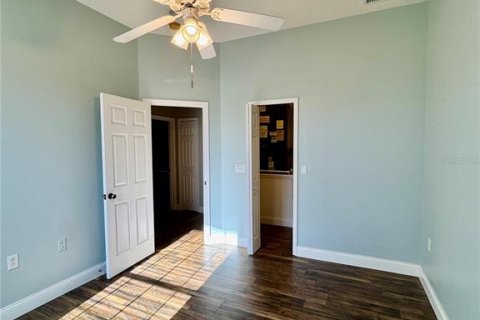 House in Cape Canaveral, Florida 4 bedrooms, 157.38 sq.m. № 2112075 - photo 19