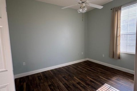 House in Cape Canaveral, Florida 4 bedrooms, 157.38 sq.m. № 2112075 - photo 20
