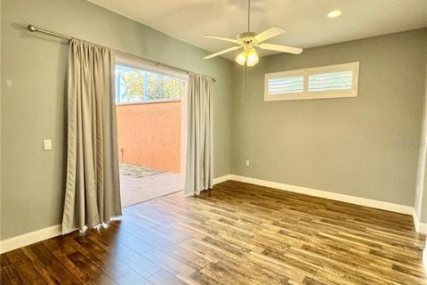 House in Cape Canaveral, Florida 4 bedrooms, 157.38 sq.m. № 2112075 - photo 8