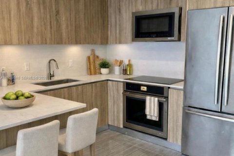 Купить кондоминиум в Авентура, Флорида 2 спальни, 102.19м2, № 2051918 - фото 2