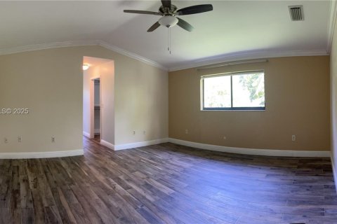 Casa en venta en Southwest Ranches, Florida, 6 dormitorios, 376.44 m2 № 1984510 - foto 19