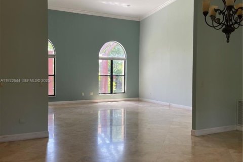 Casa en venta en Southwest Ranches, Florida, 6 dormitorios, 376.44 m2 № 1984510 - foto 27