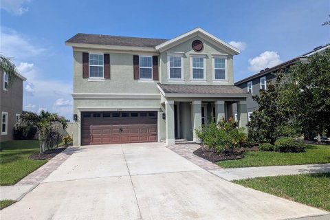 House in Wesley Chapel, Florida 4 bedrooms, 220.83 sq.m. № 1782246 - photo 2