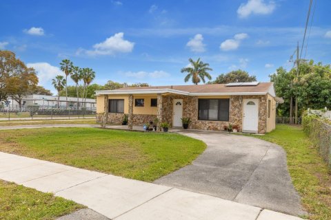 Villa ou maison à vendre à North Lauderdale, Floride: 3 chambres, 115.94 m2 № 2257871 - photo 4