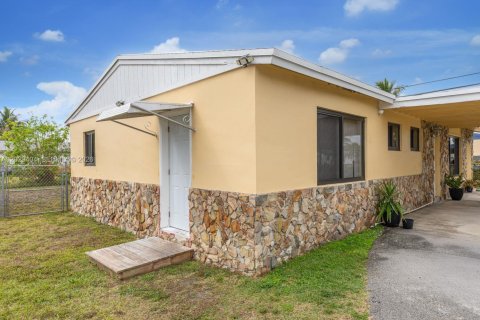 Villa ou maison à vendre à North Lauderdale, Floride: 3 chambres, 115.94 m2 № 2257871 - photo 7