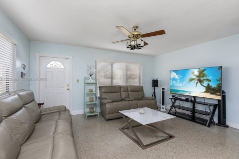 Villa ou maison à vendre à North Lauderdale, Floride: 3 chambres, 115.94 m2 № 2257871 - photo 11