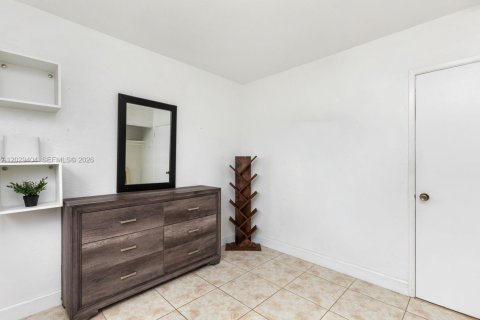 Villa ou maison à vendre à North Lauderdale, Floride: 3 chambres, 115.94 m2 № 2257871 - photo 23