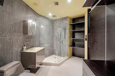 Condominio en venta en Miami Beach, Florida, 2 dormitorios, 189.52 m2 № 1862664 - foto 26