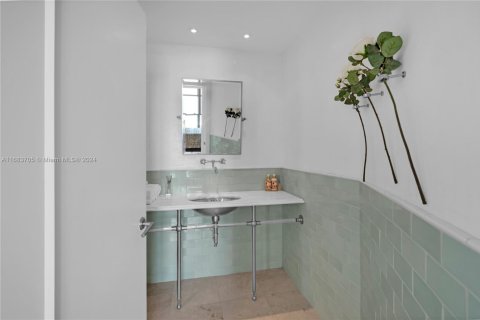 Condominio en venta en Miami Beach, Florida, 2 dormitorios, 189.52 m2 № 1862664 - foto 28