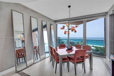 Condominio en venta en Miami Beach, Florida, 2 dormitorios, 189.52 m2 № 1862664 - foto 8
