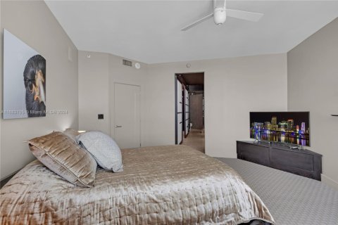 Condominio en venta en Miami Beach, Florida, 2 dormitorios, 189.52 m2 № 1862664 - foto 19