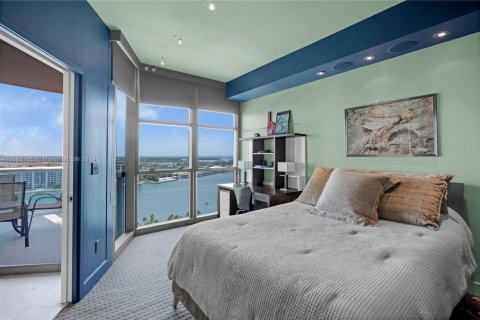 Condominio en venta en Miami Beach, Florida, 2 dormitorios, 189.52 m2 № 1862664 - foto 23