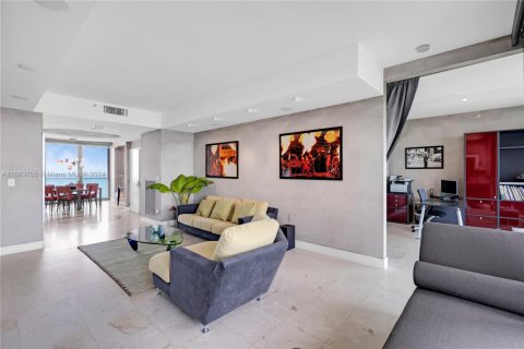 Condominio en venta en Miami Beach, Florida, 2 dormitorios, 189.52 m2 № 1862664 - foto 5