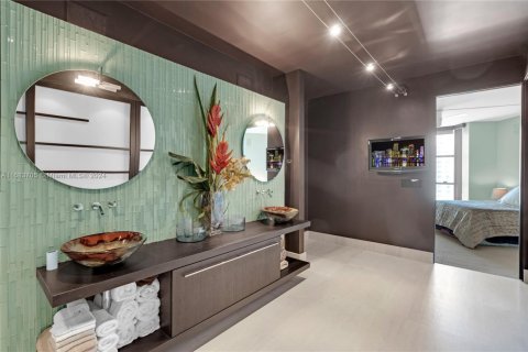 Condominio en venta en Miami Beach, Florida, 2 dormitorios, 189.52 m2 № 1862664 - foto 20
