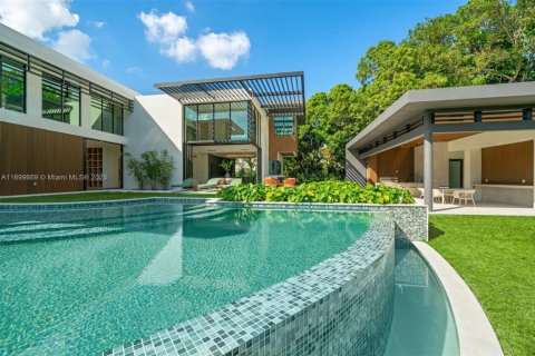 House in Pinecrest, Florida 7 bedrooms, 726.31 sq.m. № 1459339 - photo 18
