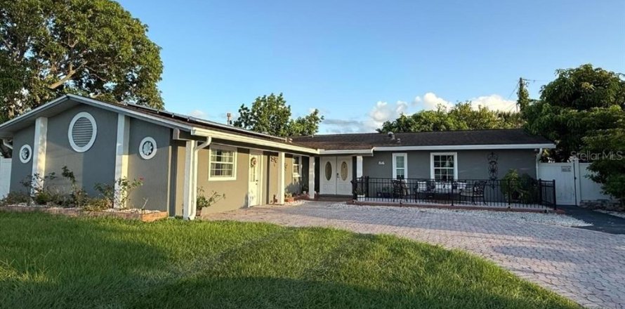 Villa ou maison à Orlando, Floride 1 chambre, 27.87 m2 № 1800143