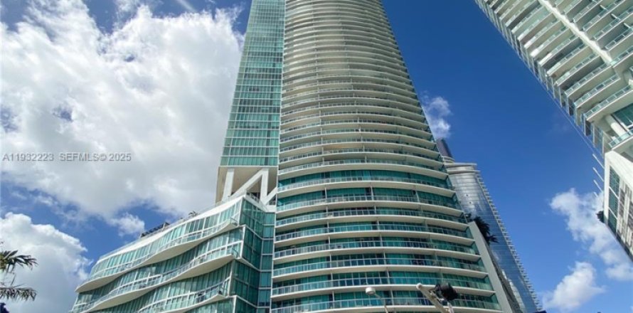 Condo à Miami, Floride, 2 chambres  № 1990802