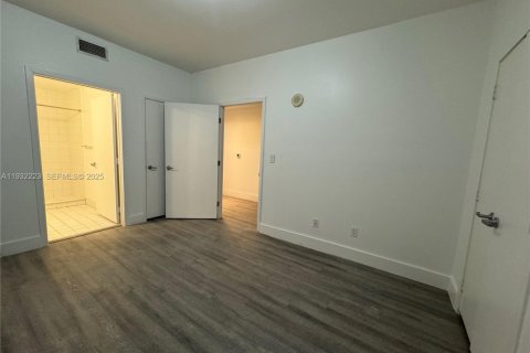 Copropriété à louer à Miami, Floride: 2 chambres, 113.34 m2 № 1990802 - photo 28