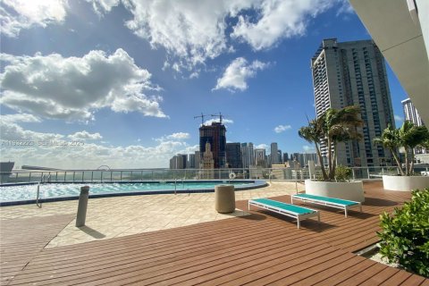 Copropriété à louer à Miami, Floride: 2 chambres, 113.34 m2 № 1990802 - photo 5