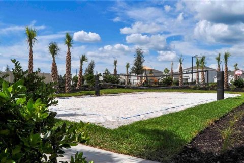 House in Parrish, Florida 5 bedrooms, 240.99 sq.m. № 2412720 - photo 12