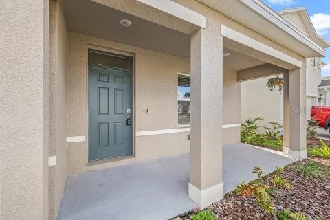 House in Parrish, Florida 5 bedrooms, 240.99 sq.m. № 2412720 - photo 2