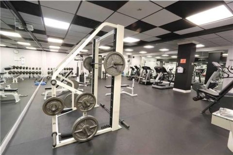 Condo in Miami, Florida, 1 bedroom  № 1966649 - photo 15