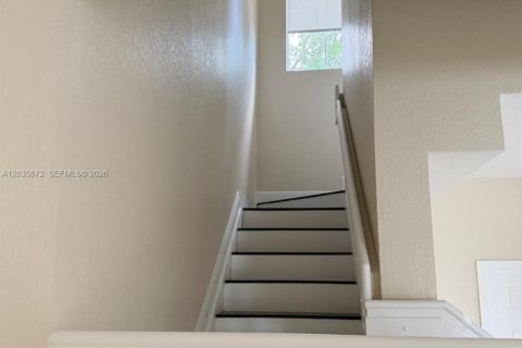 Touwnhouse à louer à Homestead, Floride: 3 chambres, 132.2 m2 № 2326739 - photo 5