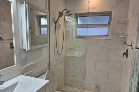 Villa ou maison à vendre à Tamarac, Floride: 2 chambres, 93.09 m2 № 2079881 - photo 13