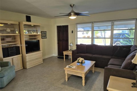 Villa ou maison à vendre à Tamarac, Floride: 2 chambres, 93.09 m2 № 2079881 - photo 7