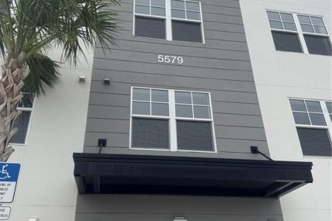 Condo in Orlando, Florida, 2 bedrooms № 2232656
