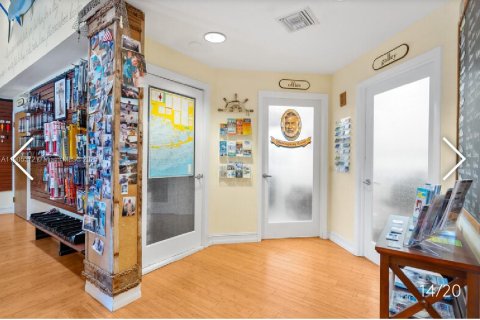 Commercial property in Key Largo, Florida № 1963558 - photo 17