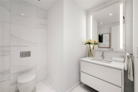 Condo in Miami, Florida, 3 bedrooms  № 1998121 - photo 29