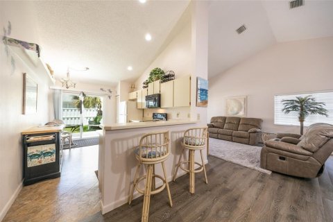 House in Palm Coast, Florida 2 bedrooms, 120.59 sq.m. № 2207852 - photo 8