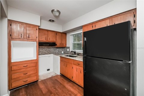 Casa en alquiler en Clearwater, Florida, 3 dormitorios, 110.93 m2 № 1882967 - foto 6