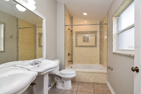 Casa en alquiler en Valrico, Florida, 3 dormitorios, 135.73 m2 № 1914687 - foto 10