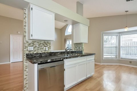 Casa en alquiler en Valrico, Florida, 3 dormitorios, 135.73 m2 № 1914687 - foto 7
