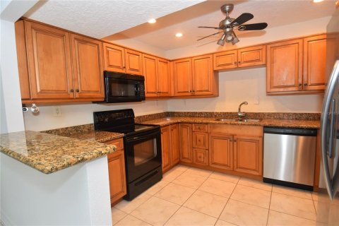 Condominio en alquiler en Sarasota, Florida, 3 dormitorios, 122.63 m2 № 1349088 - foto 4
