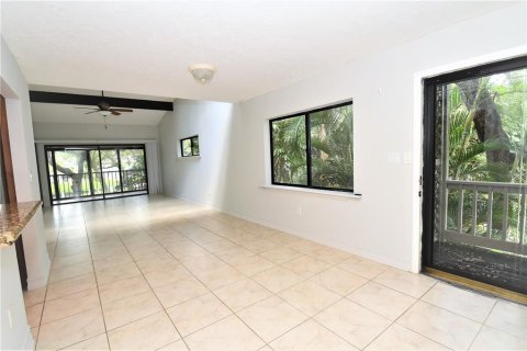 Copropriété à louer à Sarasota, Floride: 3 chambres, 122.63 m2 № 1349088 - photo 6
