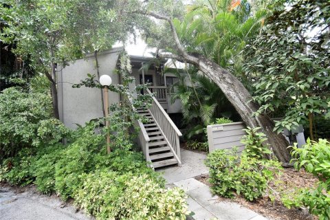 Copropriété à louer à Sarasota, Floride: 3 chambres, 122.63 m2 № 1349088 - photo 2